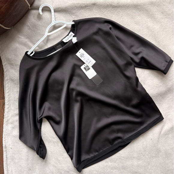 Joseph Ribkoff Tops - NWT - Joseph Ribkoff - Black Long-Sleeve Crewneck Top - size 6